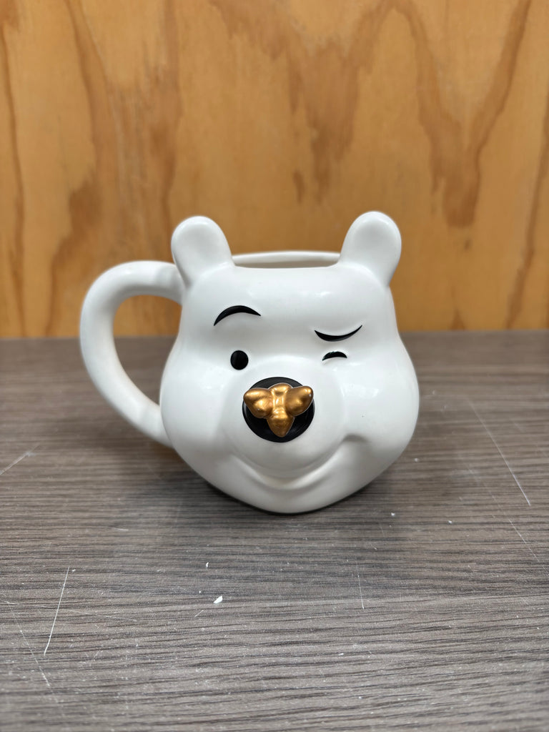 Half Moon Bay Disney - Shaped Mug - Winnie The Pooh Gold Bee