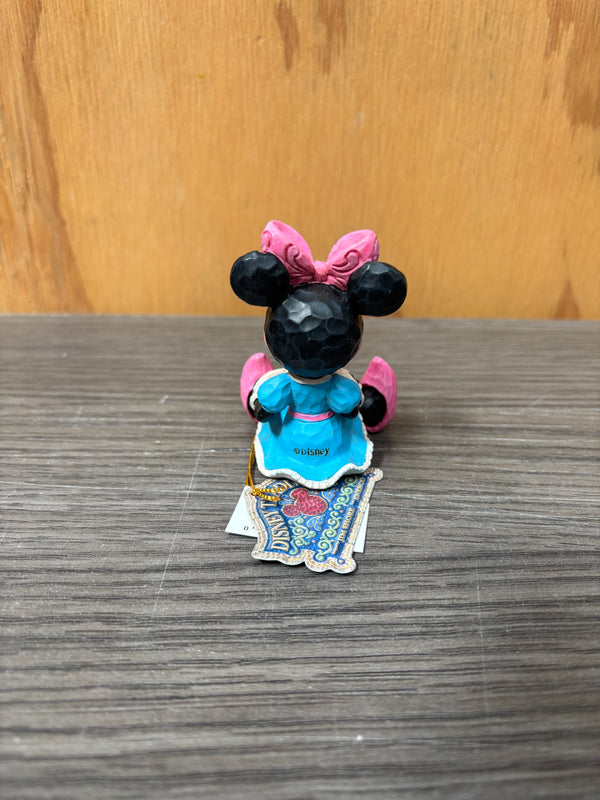 Jim Shore Disney Traditions - Minnie Mouse with Heart Mini Figurine
