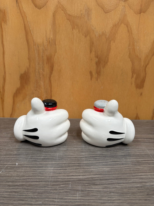 Disney Ceramics Salt and Pepper Shaker Set - Mickey hands