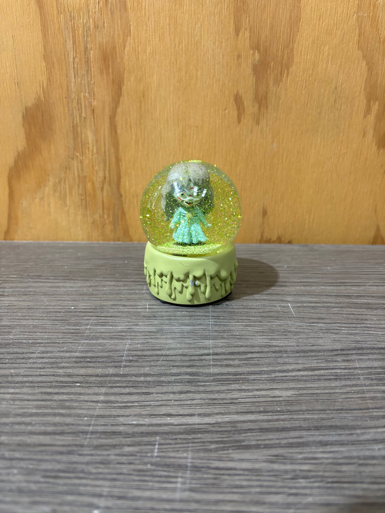 The Exorcist (1973) - Regan 2.5" Snowglobe