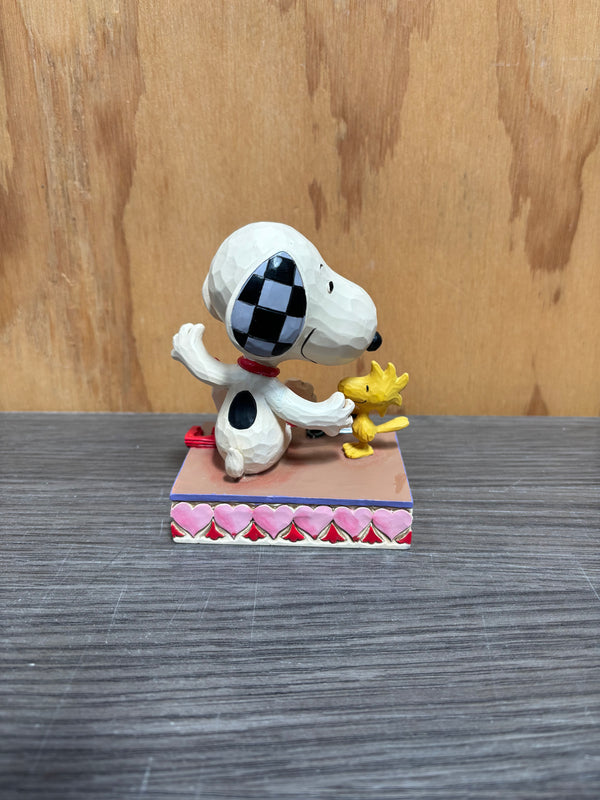 Peanuts by Jim Shore - Snoopy with Hearts Garland - Stringing Hearts