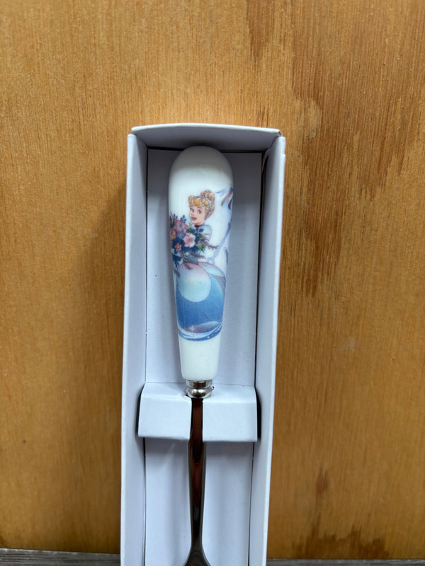 English Ladies D100 - Cinderella - Spoon