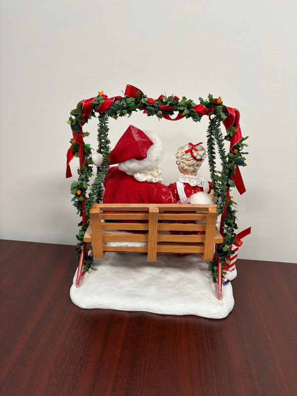 Possible Dreams By Dept 56 Mr And Mrs Claus - Garden Retreat